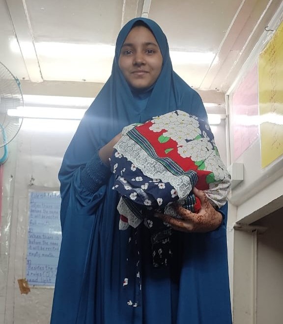 Clothing Distribution Drive by KESWS Trust Image 1