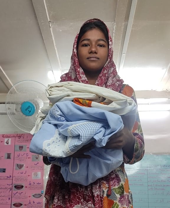 Clothing Distribution Drive by KESWS Trust Image 4